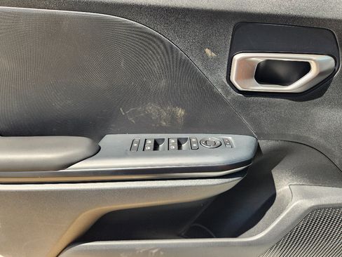 New 2026 Kia K4 LX image 16