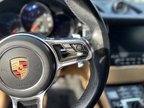 Used 2018 Porsche Macan Sport Edition image 31