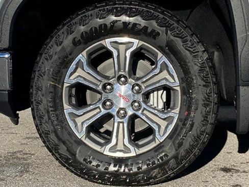 New 2026 GMC Sierra 1500 SLE image 21