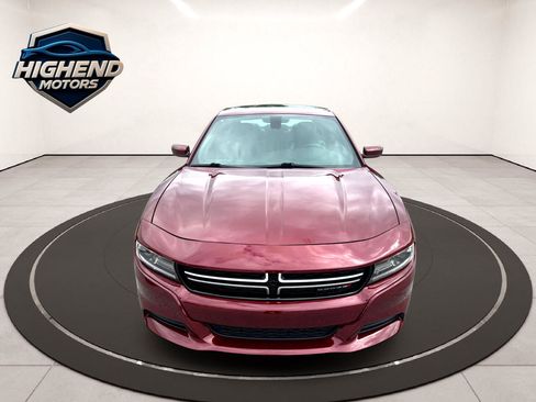 Used 2020 Dodge Charger SXT w/ Leather Interior Group image 9