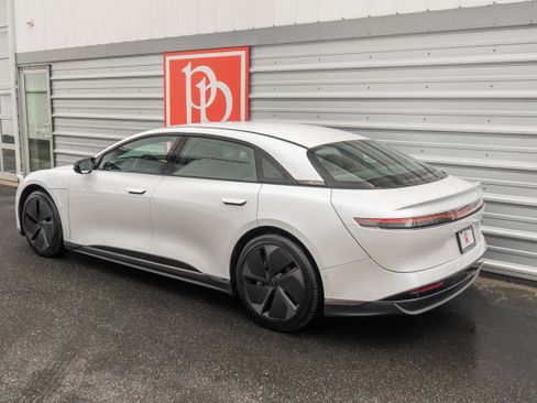 Used 2024 Lucid Air Touring AWD/4WD image 36