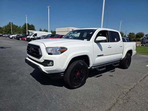 Certified 2023 Toyota Tacoma SR5 w/ Technology Package RWD image 3