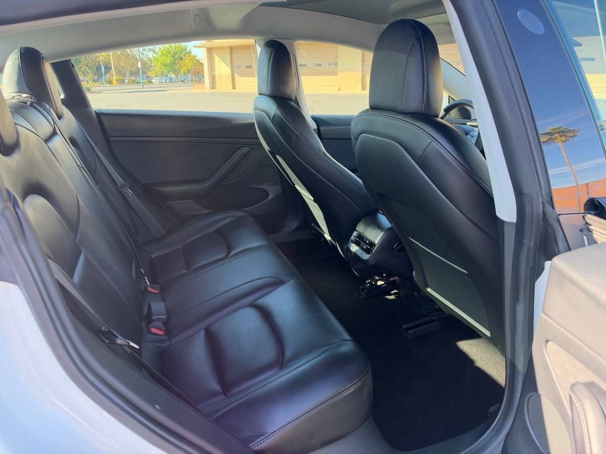Used 2021 Tesla Model 3 Standard Range Plus RWD image 22