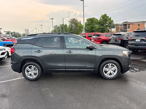 Used 2020 GMC Terrain SLE w/ Driver Convenience Package FWD image 31