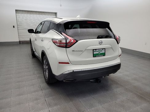 Used 2017 Nissan Murano S image 6