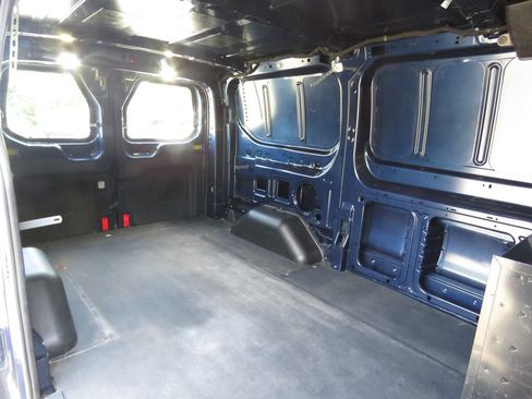 Used 2016 Ford Transit 250 130 Low Roof w/ Exterior Upgrade Package RWD image 18