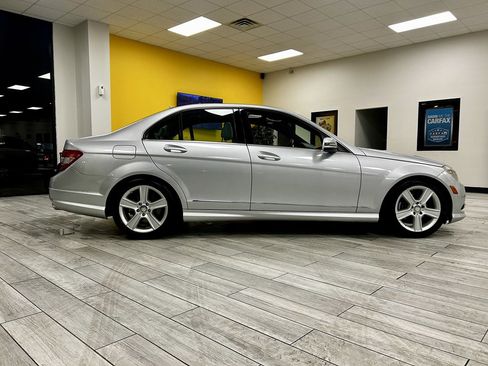 Used 2010 Mercedes-Benz C 300 Sedan image 5