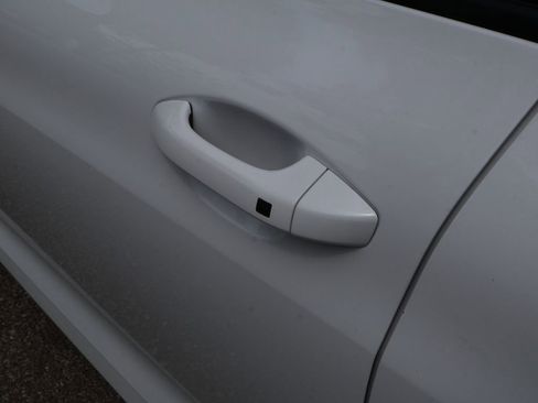 Used 2023 Kia K5 EX image 12