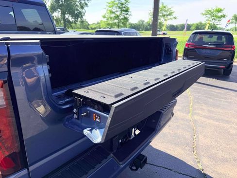 Used 2025 GMC Sierra 3500 Denali Ultimate AWD/4WD image 10