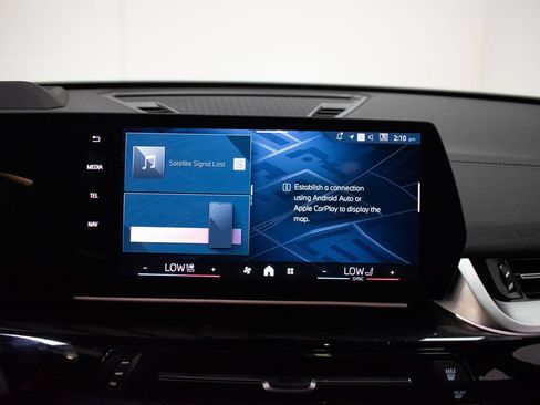 Used 2026 BMW X2 xDrive28i w/ Technology Package AWD/4WD image 14