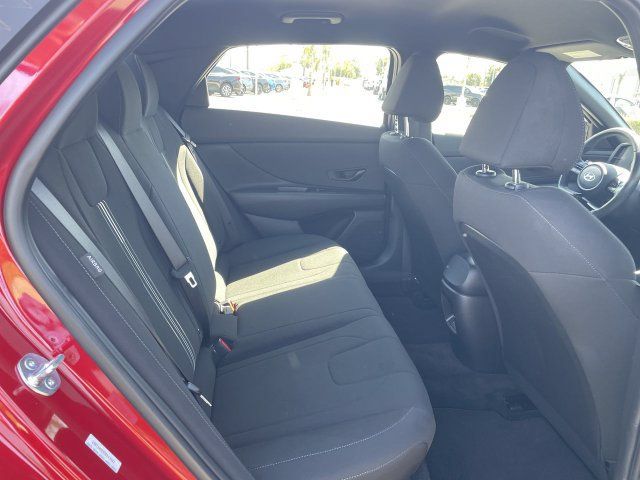 Used 2025 Hyundai Elantra Sport FWD image 25