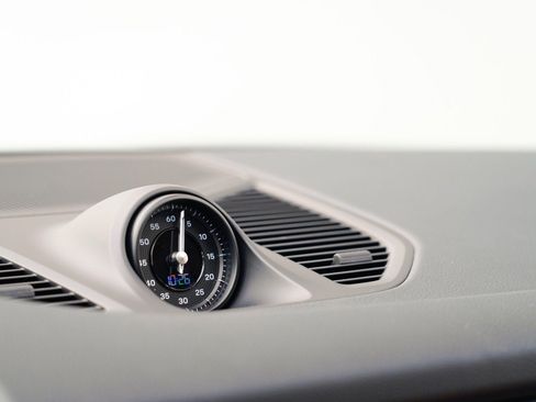 New 2026 Porsche Cayenne Coupe image 25