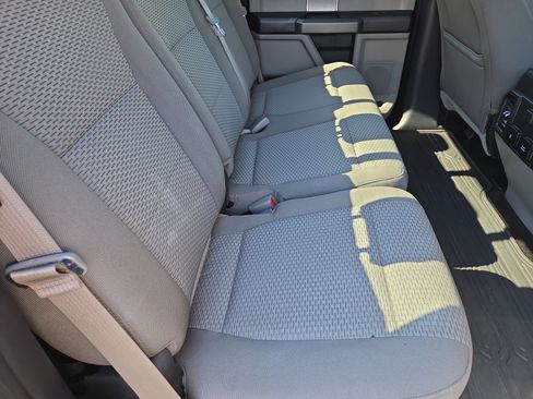 Used 2017 Ford F150 XLT w/ Equipment Group 302A Luxury AWD/4WD image 21