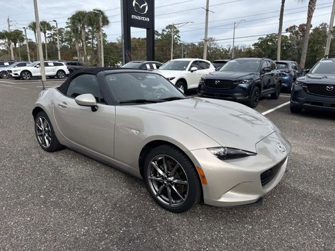 Used 2022 MAZDA MX-5 Miata Grand Touring image 7