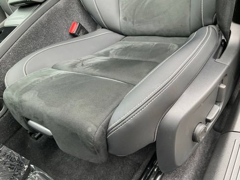 Used 2023 Volvo C40 P8 Recharge Plus AWD/4WD image 17