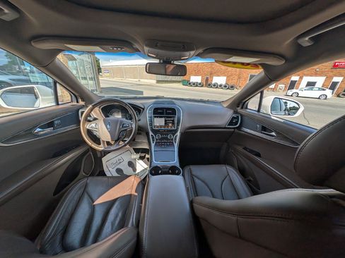 Used 2018 Lincoln MKX Reserve w/ Lincoln MKX Climate Package AWD/4WD image 28