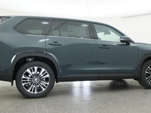 New 2026 Toyota Grand Highlander AWD Hybrid image 26