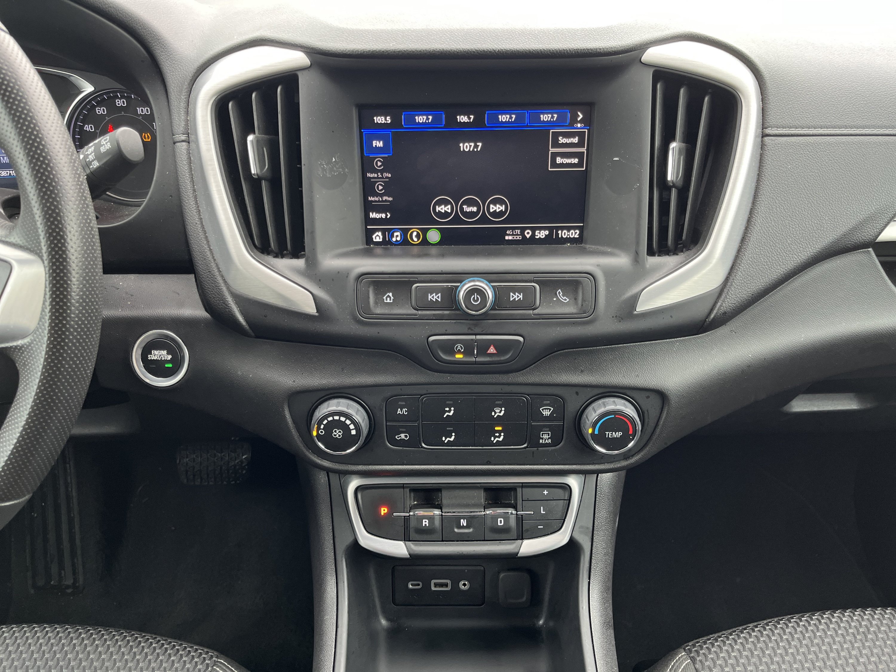 Used 2024 GMC Terrain SLE AWD/4WD image 27