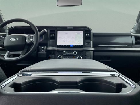 Used 2025 Ford F350 Lariat w/ Chrome Package image 15