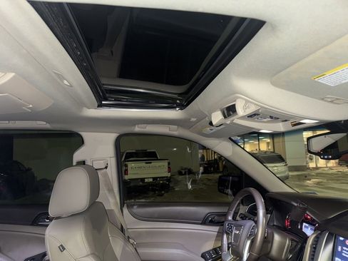 Used 2016 GMC Yukon XL SLT w/ Open Road Package image 13