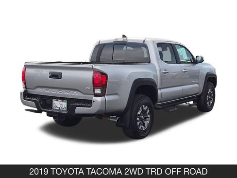 Used 2019 Toyota Tacoma TRD Off-Road w/ Technology Package RWD image 9