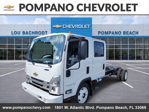 Used 2025 Chevrolet Low Cab Forward image 1