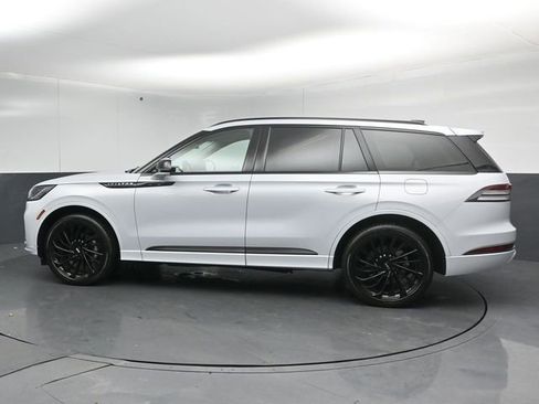 Certified 2025 Lincoln Aviator Reserve w/ Equipment Group 201A AWD/4WD image 5
