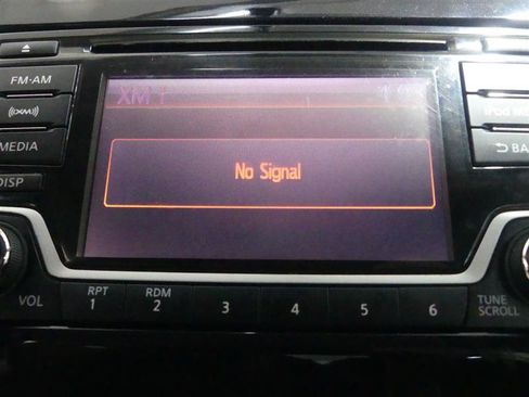 Used 2018 Nissan Versa SV w/ SV Special Edition Package FWD image 40