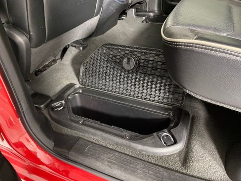 Used 2024 RAM 1500 Laramie image 28