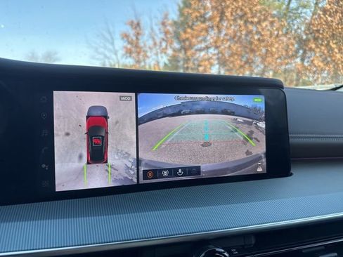 Used 2025 Nissan Murano Platinum w/ Cargo Package image 5