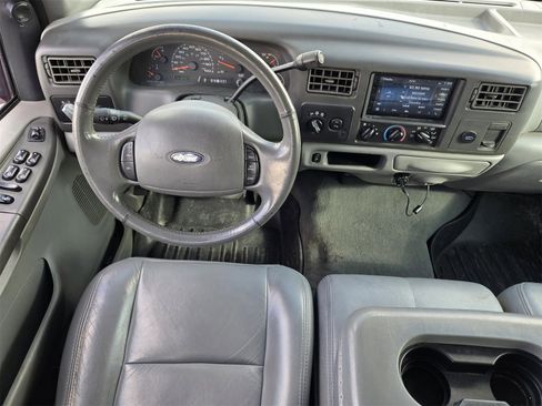Used 2004 Ford F350 Lariat image 25