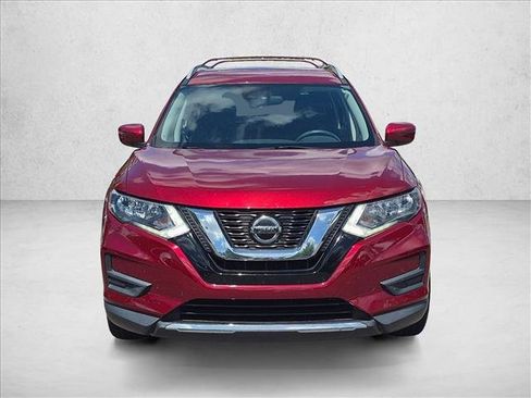 Used 2019 Nissan Rogue SV FWD image 2