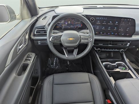 New 2026 Chevrolet Traverse LT image 16