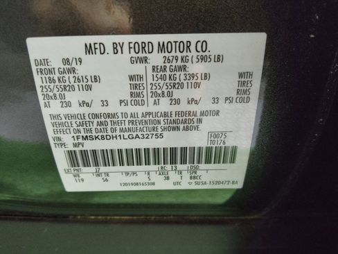 Used 2020 Ford Explorer XLT w/ Equipment Group 202A AWD/4WD image 33