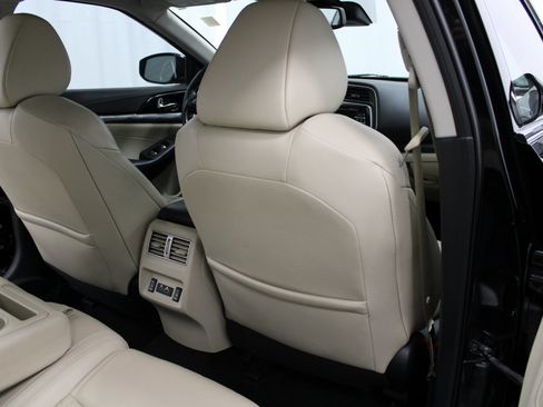 Used 2020 Nissan Maxima Platinum image 25
