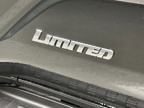 Used 2025 Toyota 4Runner Limited image 33