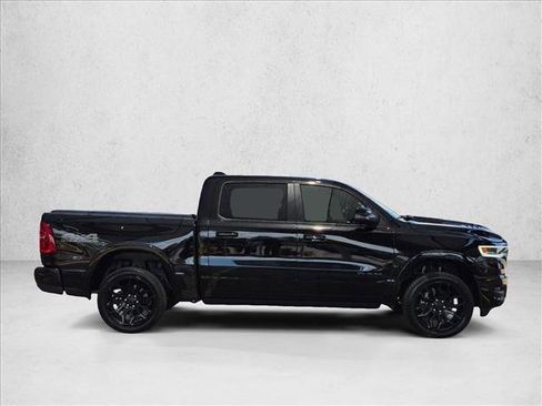 Used 2025 RAM 1500 Limited AWD/4WD image 4