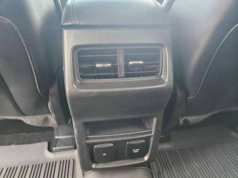 Used 2017 Ford Edge SEL w/ Equipment Group 201A AWD/4WD image 22
