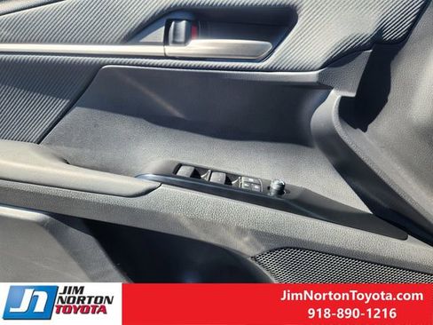 Used 2025 Toyota Camry SE w/ Multimedia Upgrade Package image 24