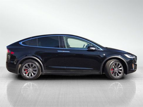 Used 2018 Tesla Model X P100D image 4