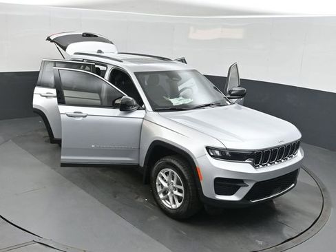 New 2025 Jeep Grand Cherokee Laredo image 49