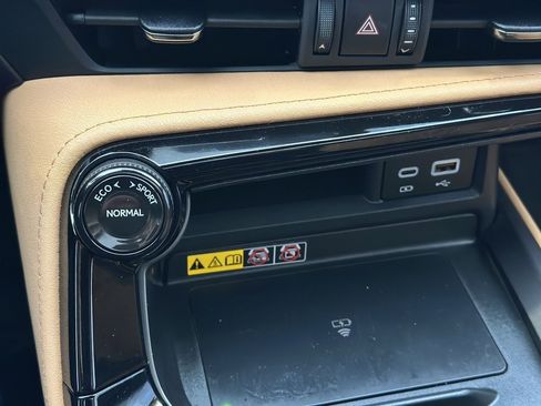 Used 2025 Lexus NX 250 FWD w/ Premium Package image 14