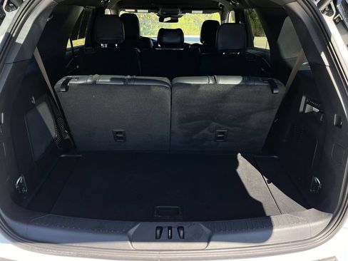 Used 2025 Ford Explorer ST-Line w/ Premium Package RWD image 29