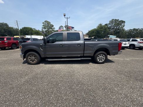 Used 2021 Ford F250 XL w/ STX Appearance Package RWD image 4