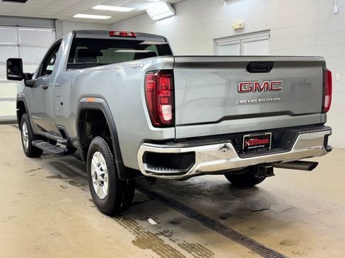 Used 2024 GMC Sierra 3500 Pro AWD/4WD image 8