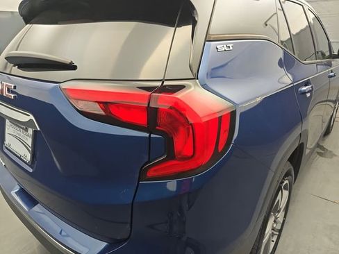 Used 2021 GMC Terrain SLT FWD image 19