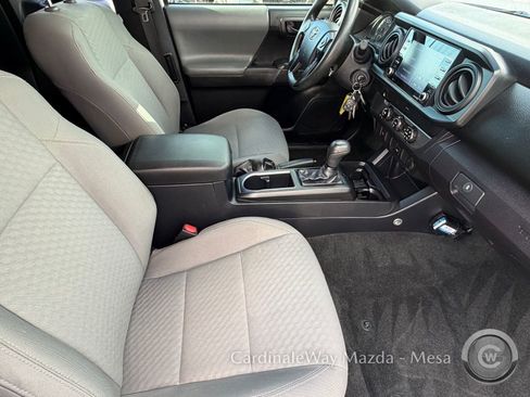 Used 2020 Toyota Tacoma SR image 12