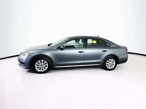 Used 2014 Volkswagen Passat 1.8T Wolfsburg Edition image 4