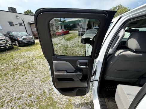 Used 2018 Chevrolet Silverado 1500 Custom w/ Custom Convenience Package image 29