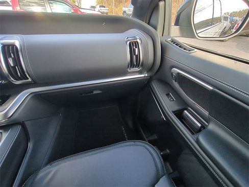 New 2025 Ford Expedition Platinum w/ Stealth Performance Package image 17